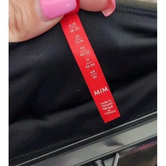 Spanx Faux Leather Camo Leggings Size M Black Olive Full Length Style 20185R - Picture 4 of 6